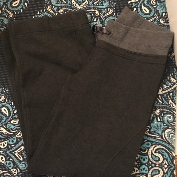 lululemon athletica Pants - Lululemon Sweatpants Size 6
